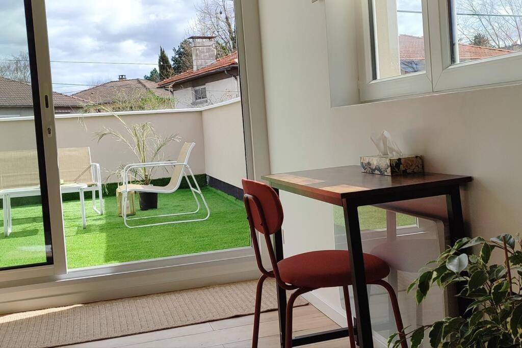 קלרמונט-פרנד Maison Cosy Terrasse Ensoleille מראה חיצוני תמונה
